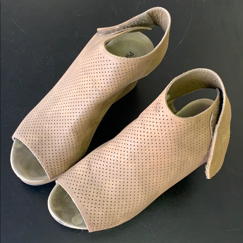 wedges